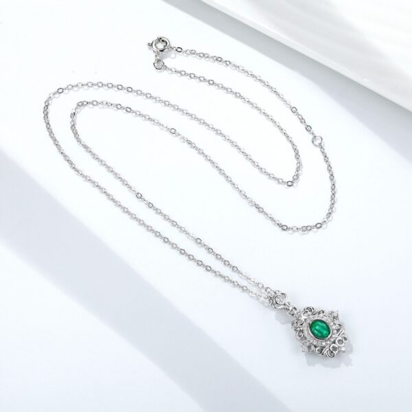Natural Emerald Necklace Female Vintage Lace Design S925 Silver Inlaid Gem Pendant - obrazek 5